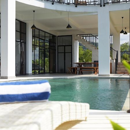 Villa The Hacienda Lovina Esterno foto
